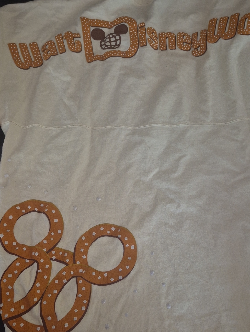 Walt Disney World Spirit Jersey Mickey Pretzels Size XL - Picture 5 of 5